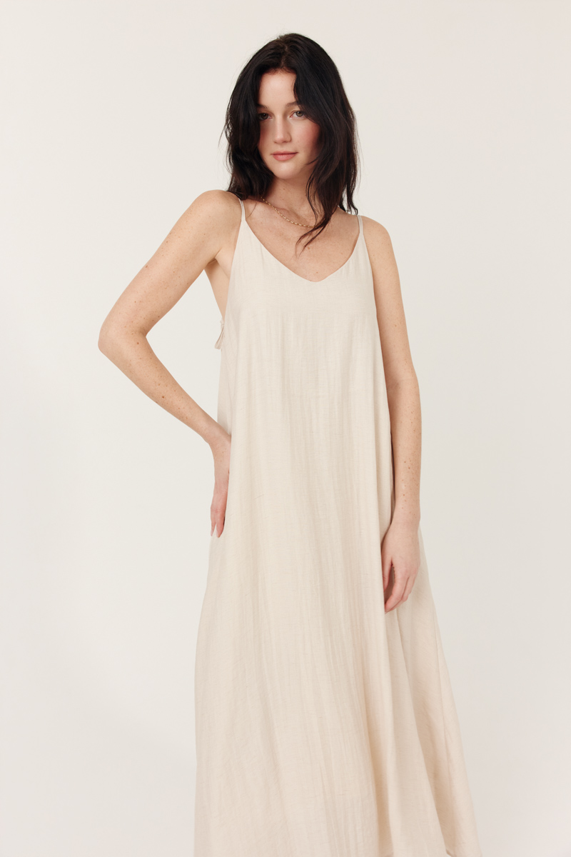 VESTIDO LARGO BROOKE COLOR BEIGE 3